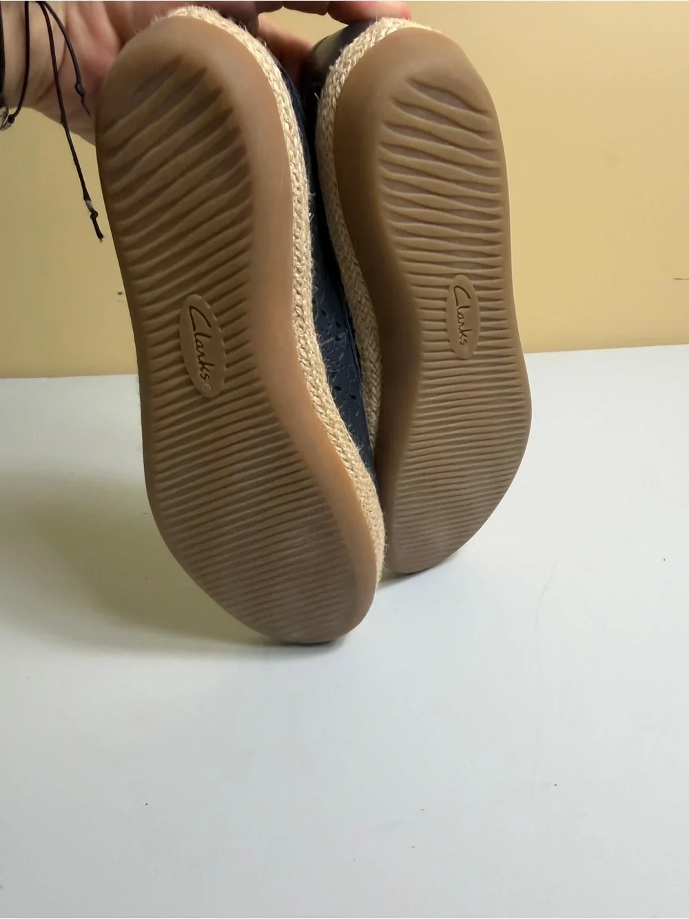 Nwot isClarks Collection Danelly Adira Navy Leather Espadrille Flats - Size 9.5